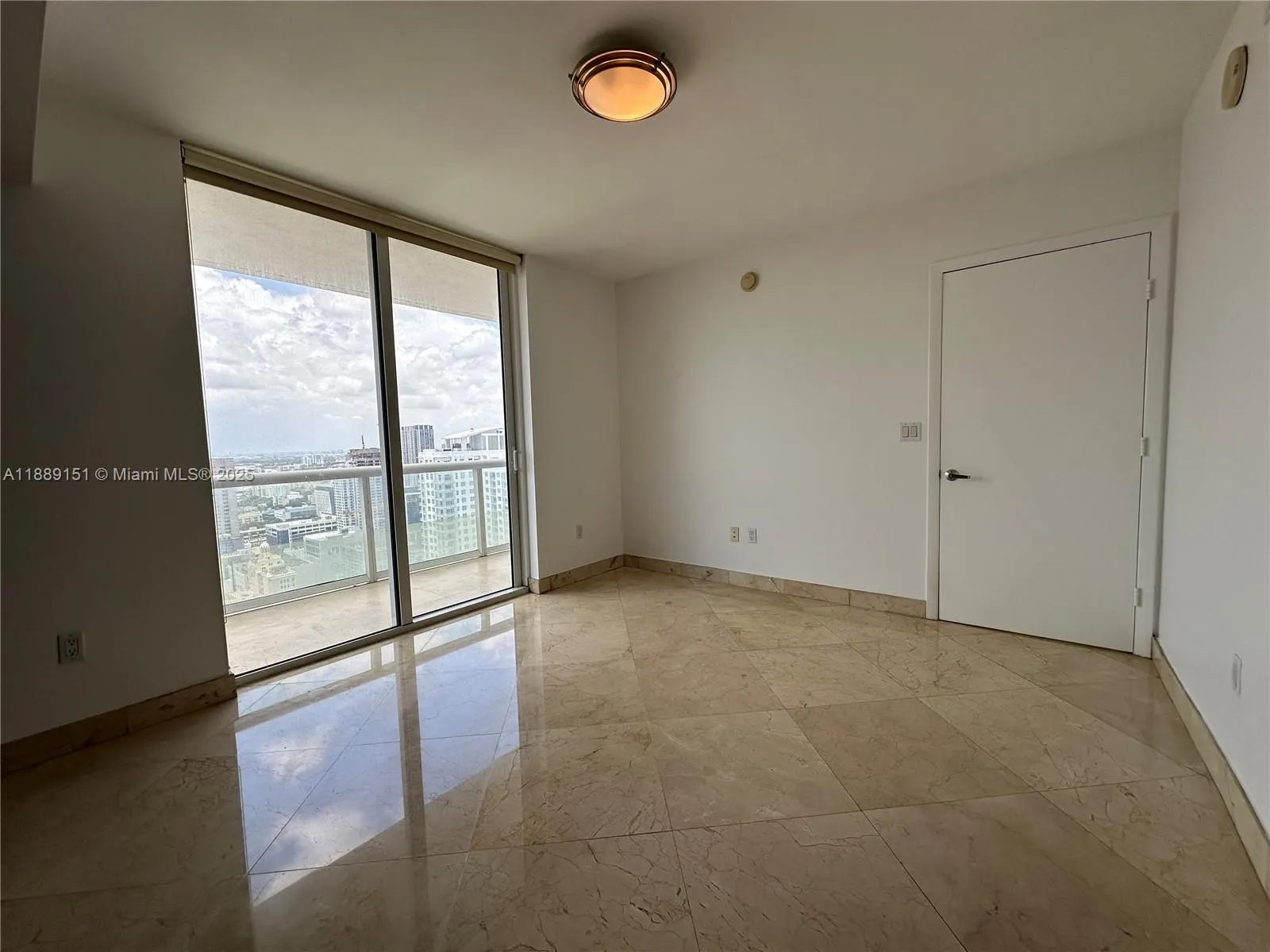 50 Biscayne Blvd, #4305