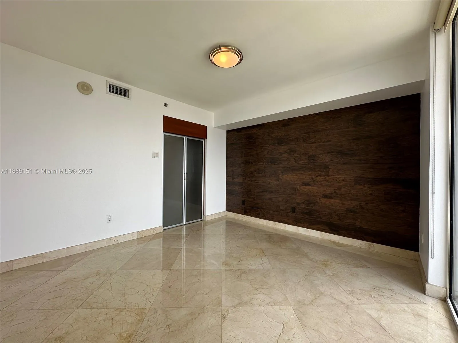 50 Biscayne Blvd, #4305