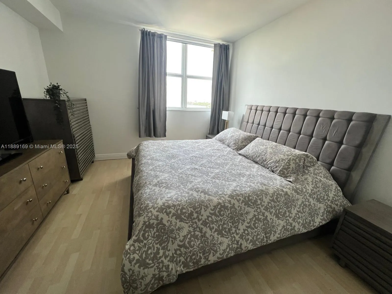 2475 Brickell Ave, #1509