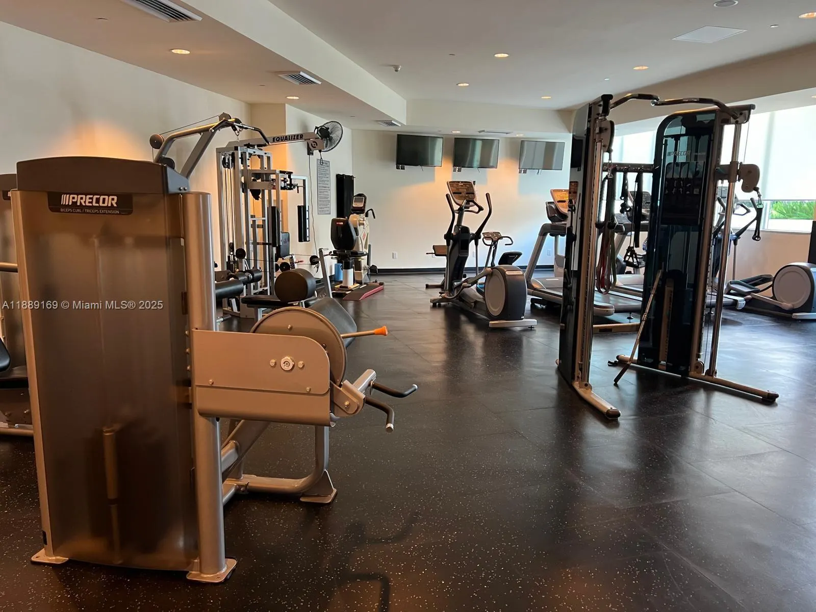 2475 Brickell Ave, #1509