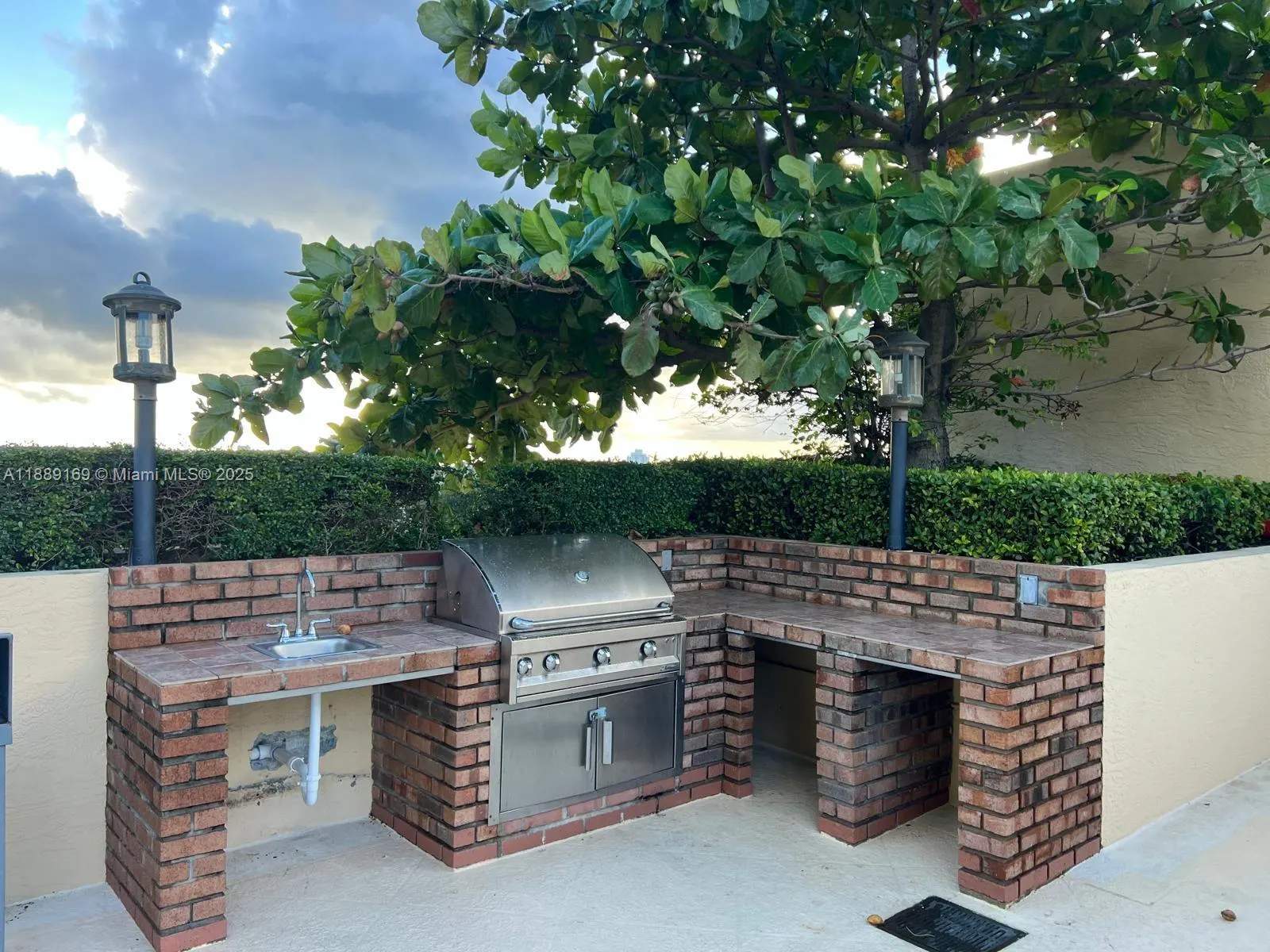 2475 Brickell Ave, #1509