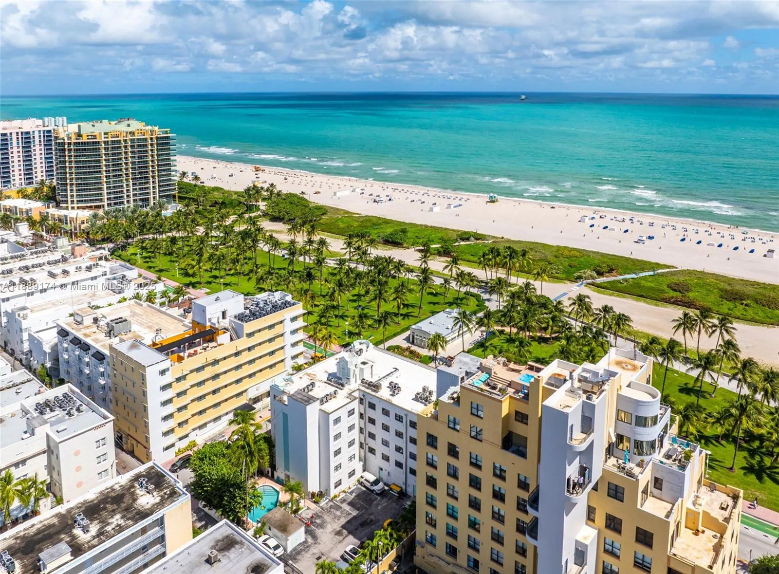 1390 Ocean Dr, #202