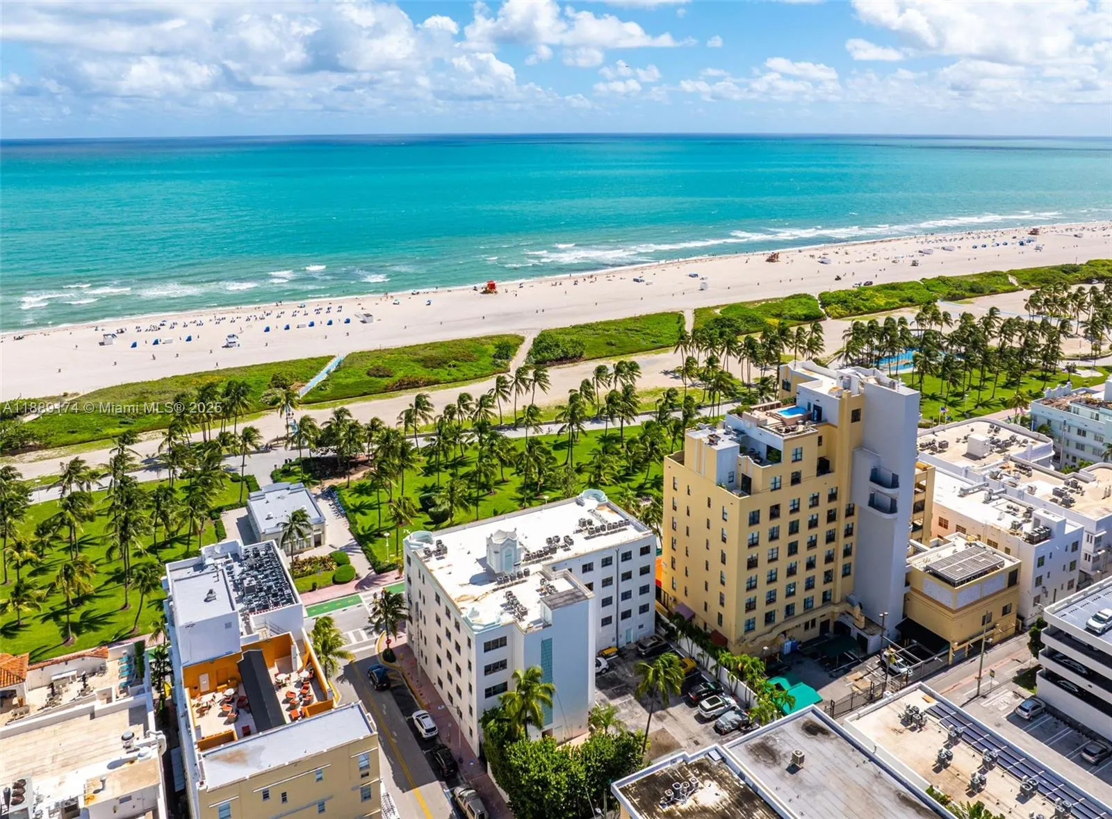 1390 Ocean Dr, #202