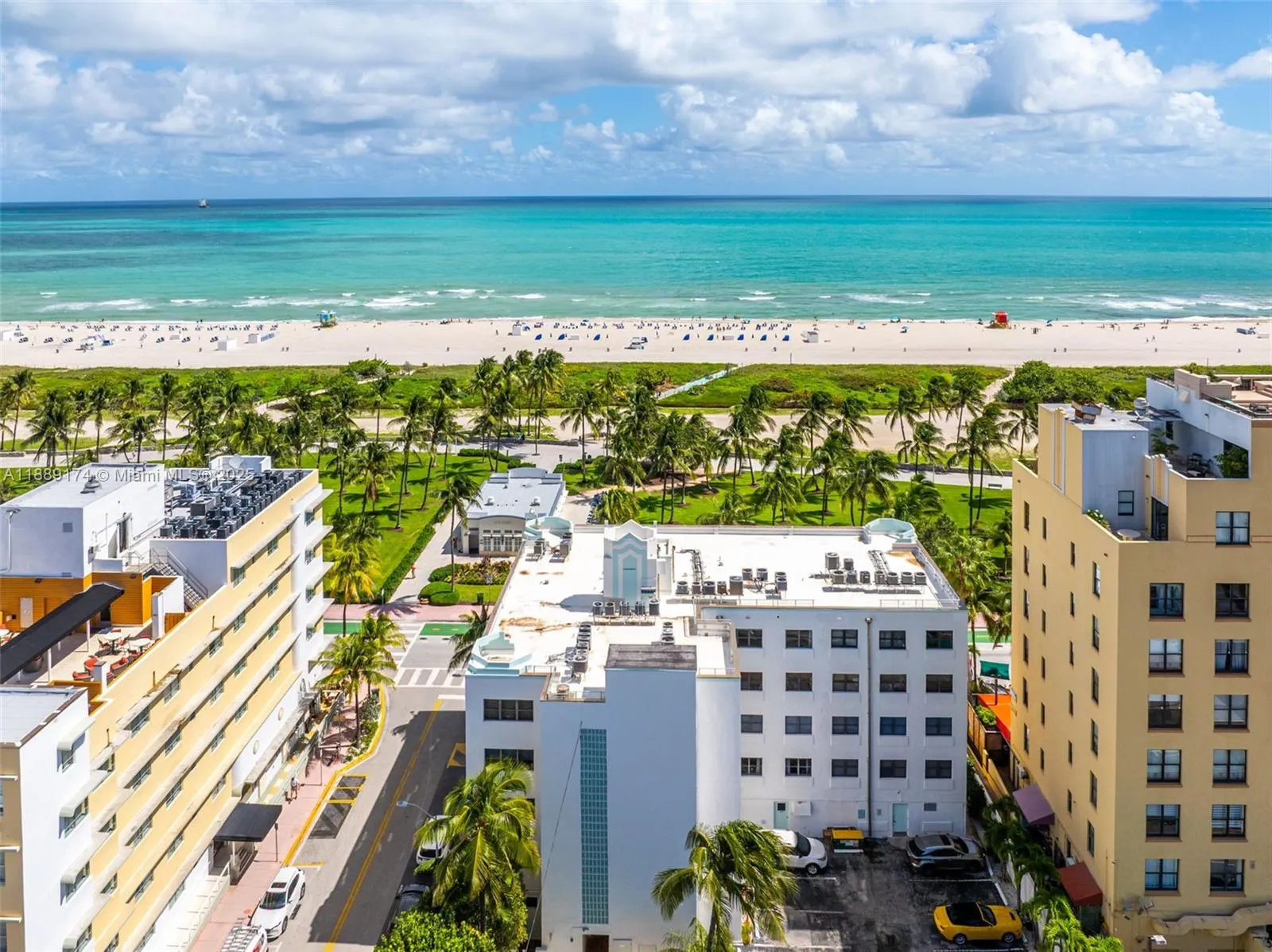 1390 Ocean Dr, #202