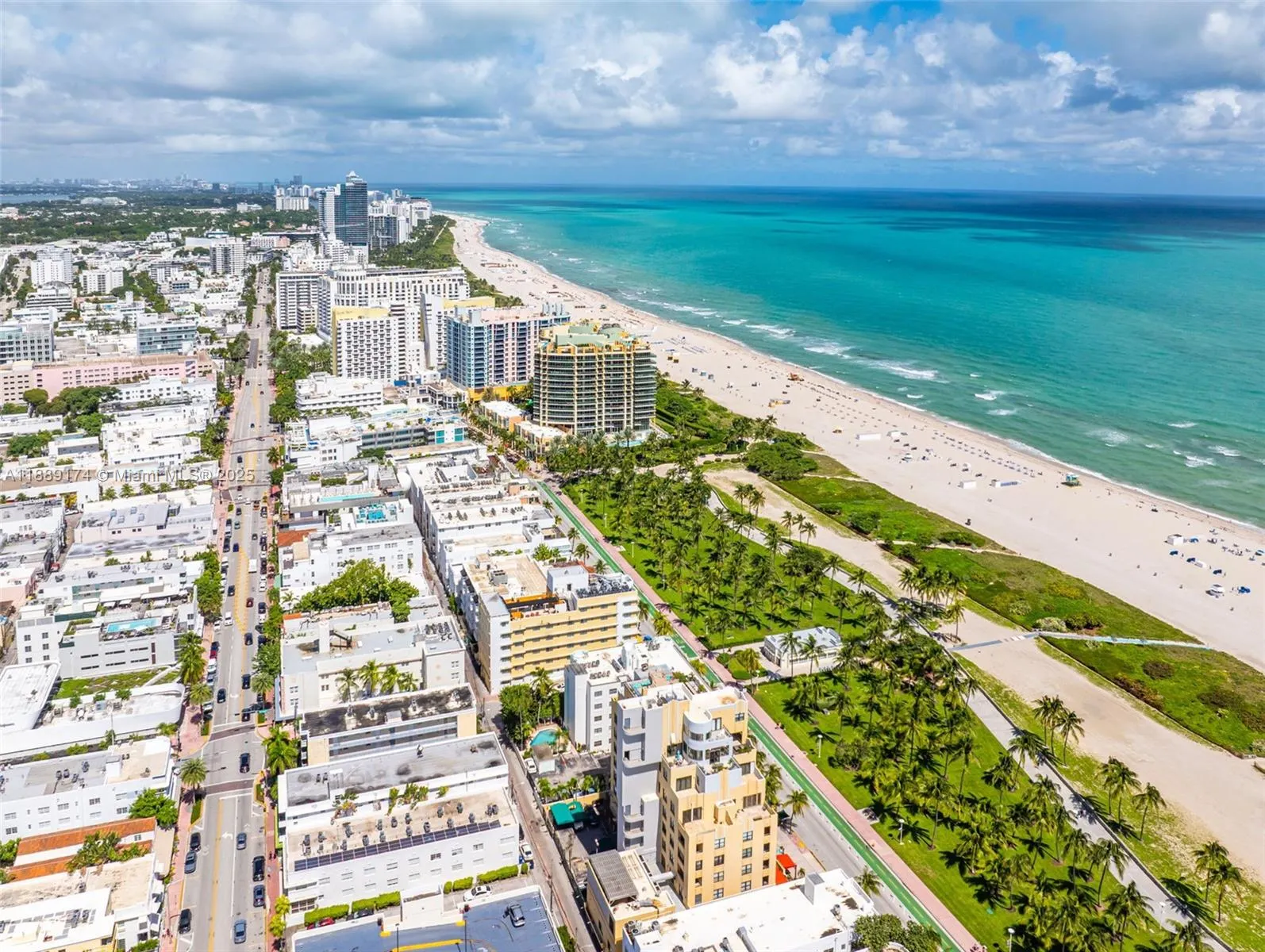 1390 Ocean Dr, #202