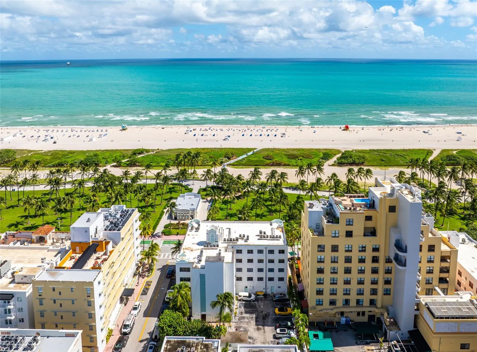 1390 Ocean Dr, #202