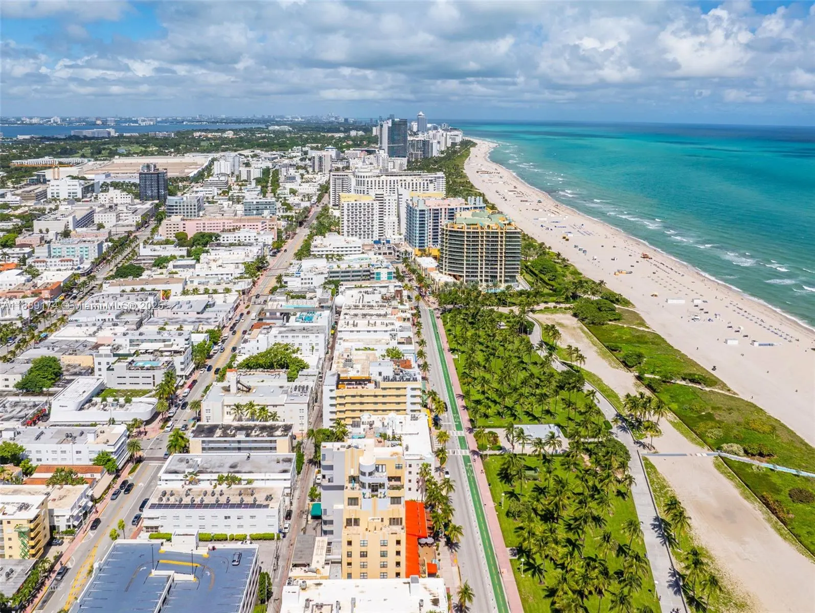 1390 Ocean Dr, #202