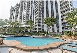 2000 Towerside, #309