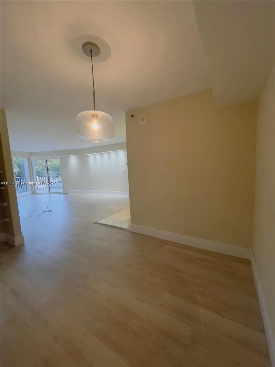 2000 Towerside, #309