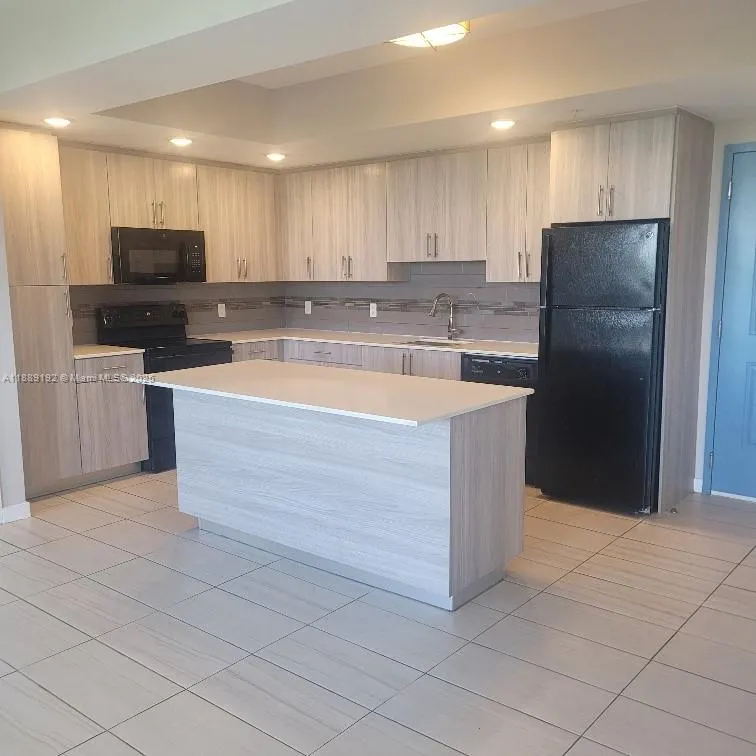 28250 S Dixie Hwy, #502