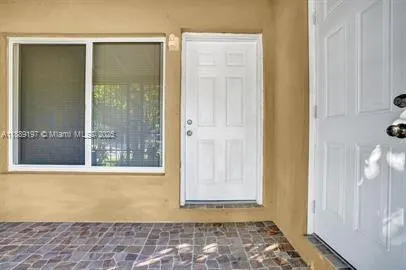 10428 NW 5th Ave