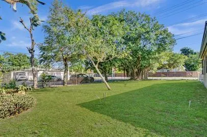 10428 NW 5th Ave
