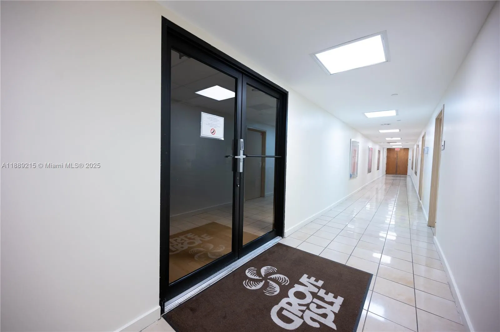3 Grove Isle Dr, #C308