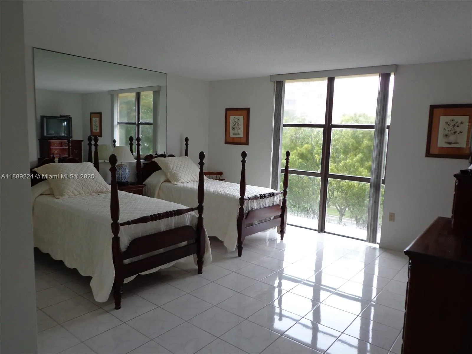 17500 N Bay Rd, #S308