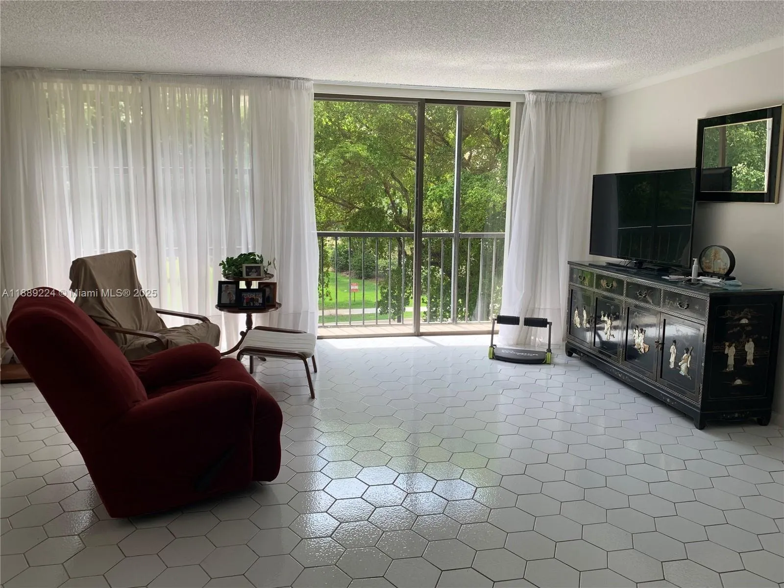 17500 N Bay Rd, #S308