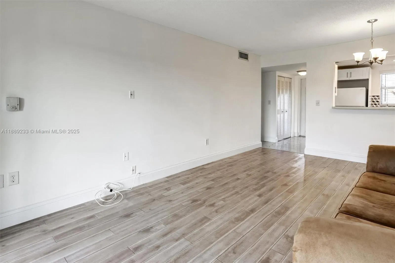 9010 Sunrise Lakes Blvd, #306