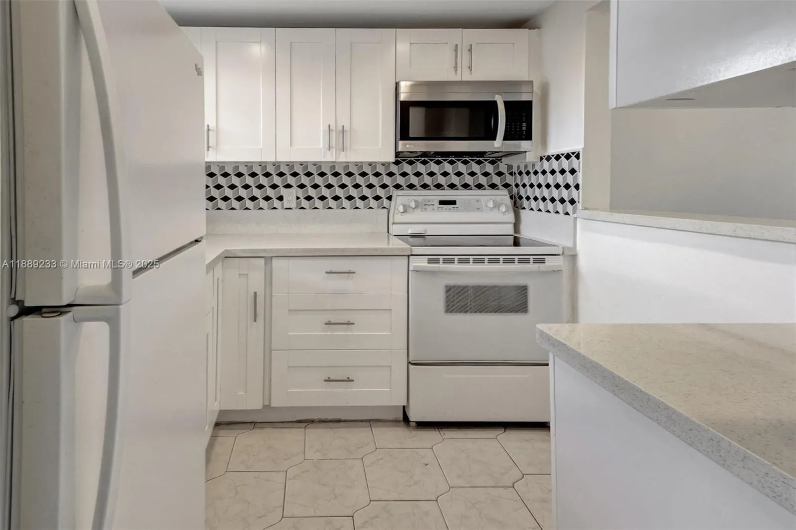 9010 Sunrise Lakes Blvd, #306