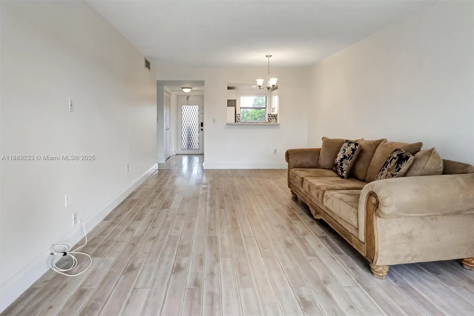 9010 Sunrise Lakes Blvd, #306