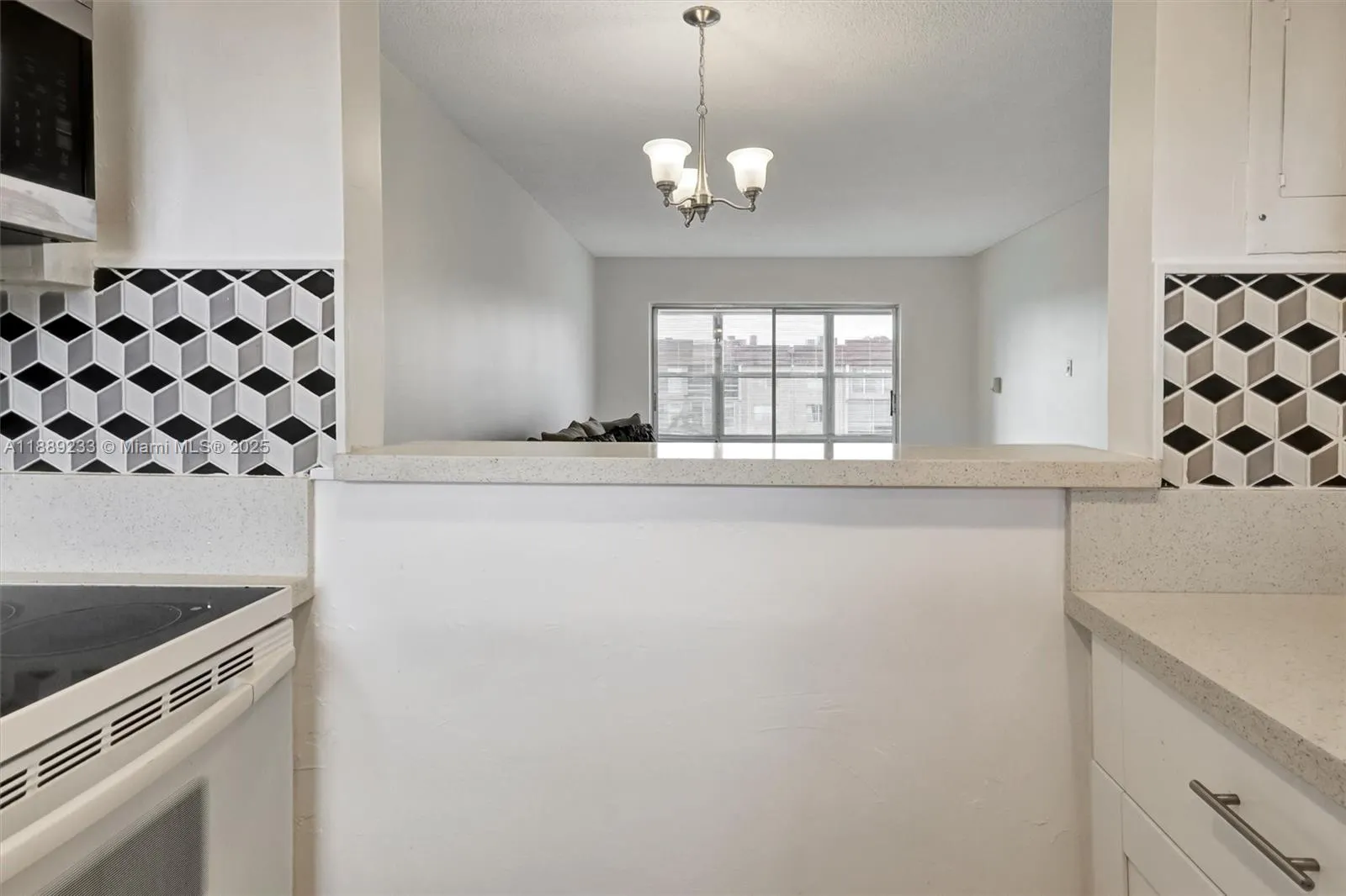 9010 Sunrise Lakes Blvd, #306