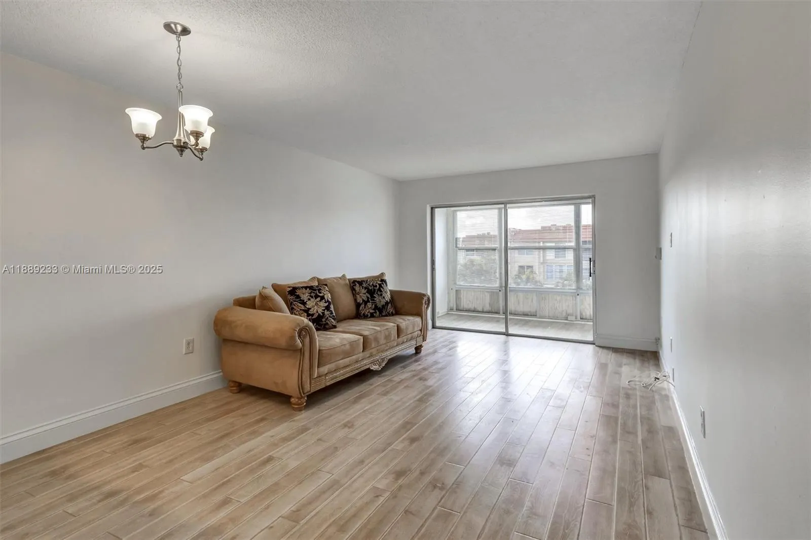 9010 Sunrise Lakes Blvd, #306