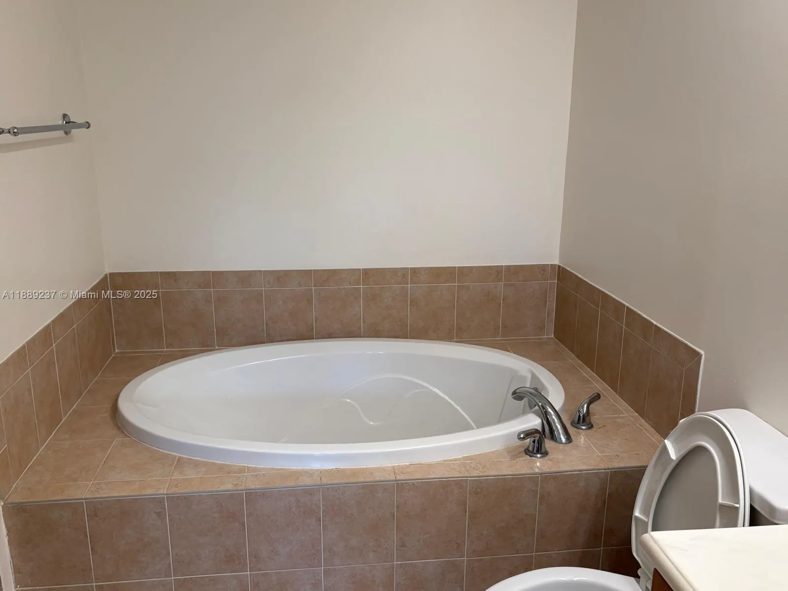 2900 NW 125th Ave, #3-210