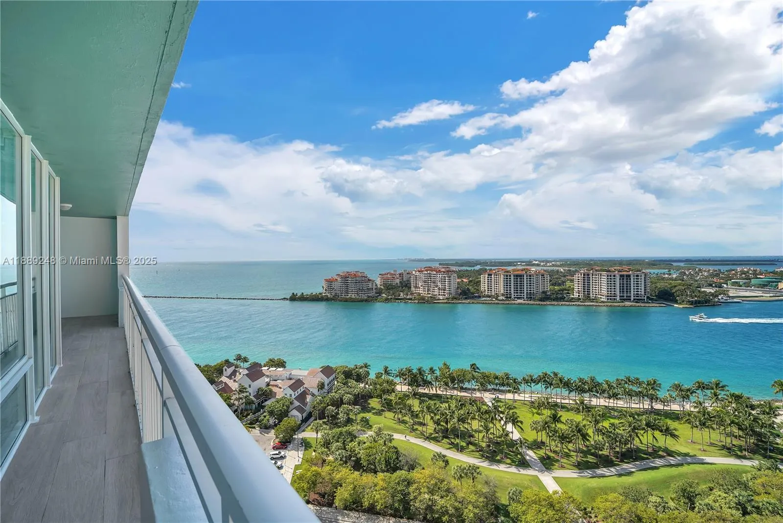400 S Pointe Dr, #2305