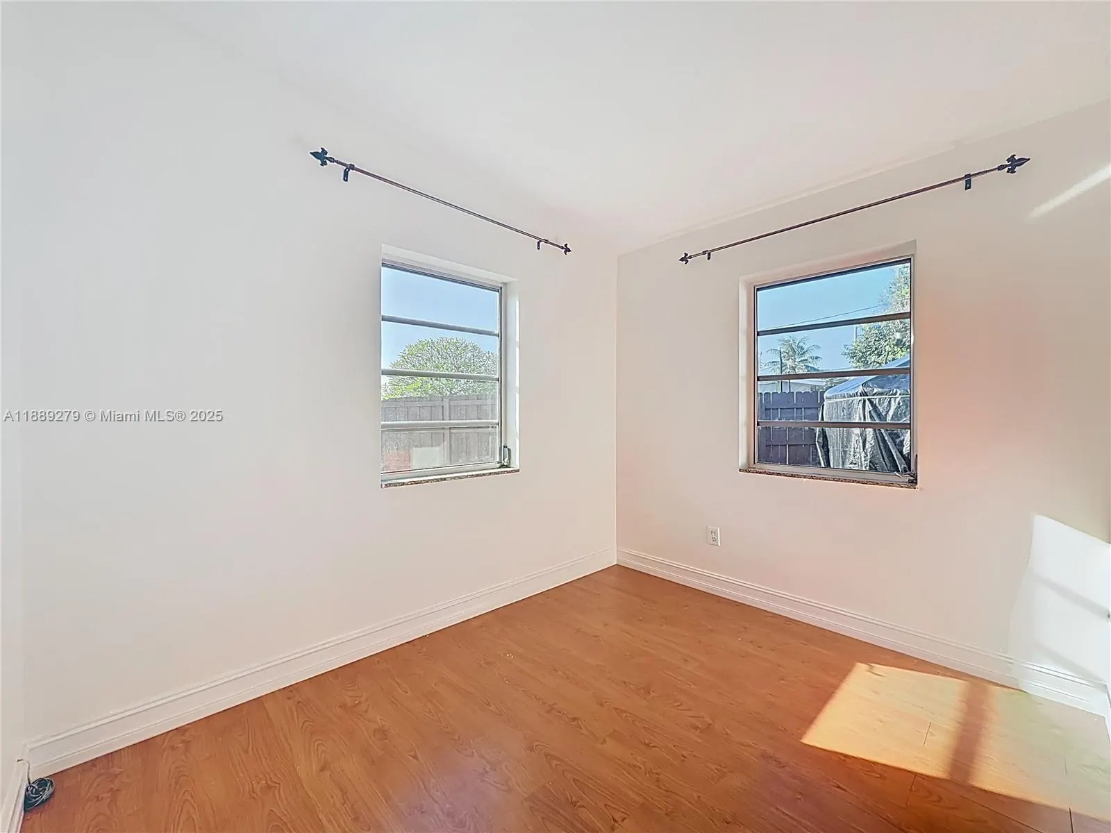 4161 NE 15th Ter, #0