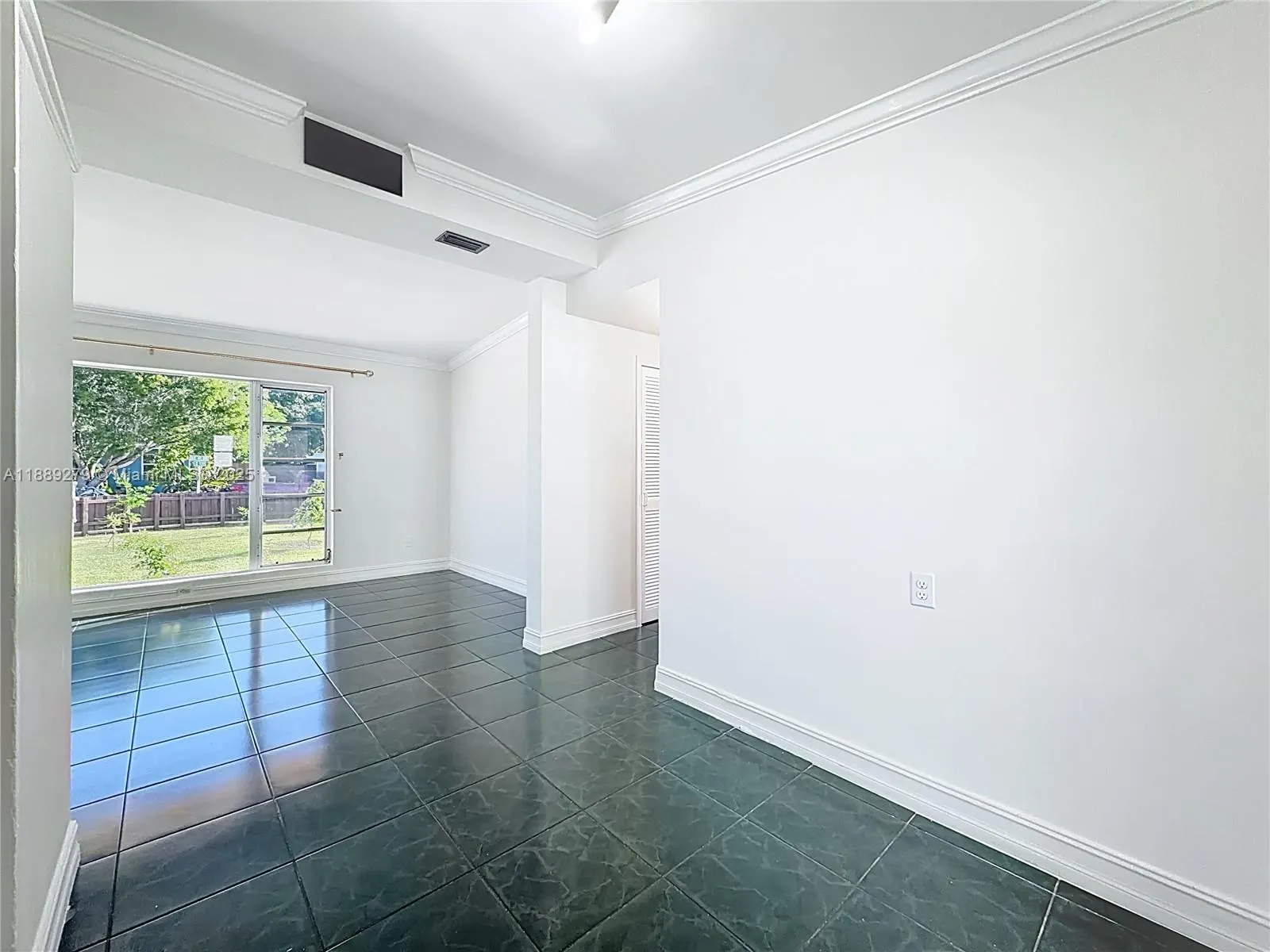 4161 NE 15th Ter, #0