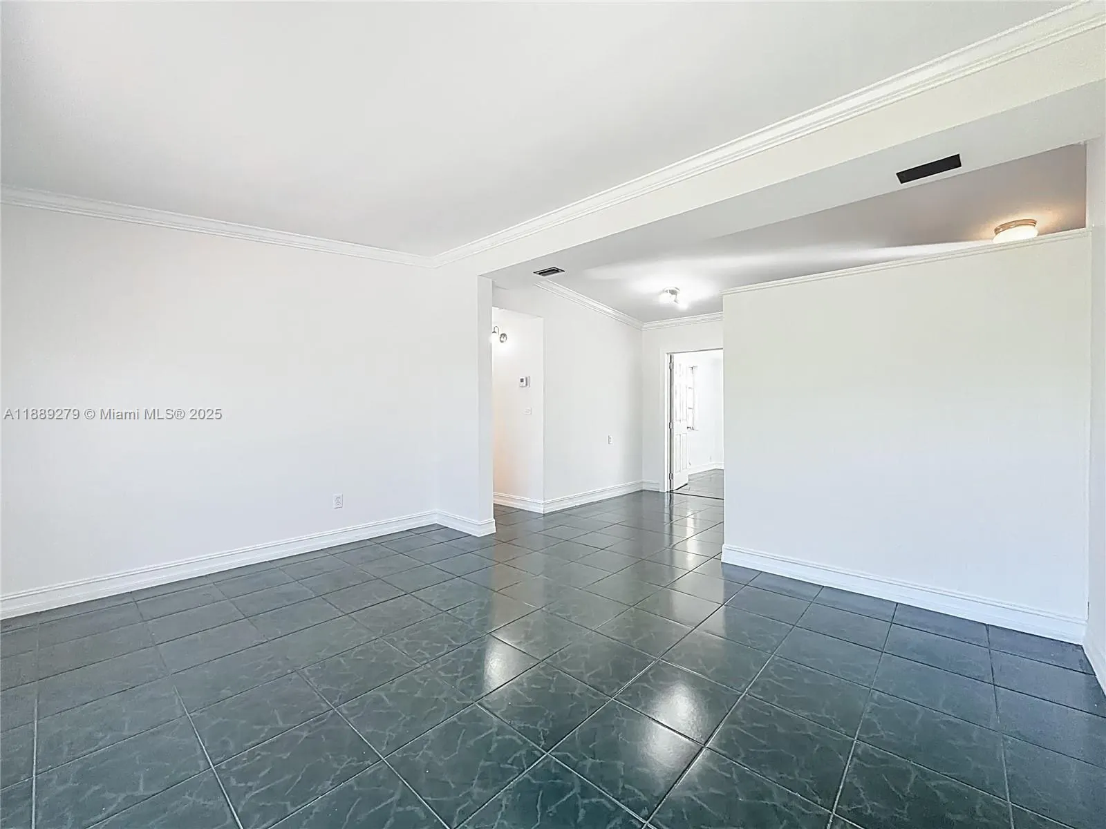 4161 NE 15th Ter, #0