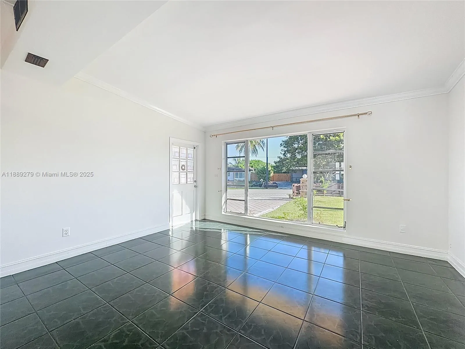 4161 NE 15th Ter, #0