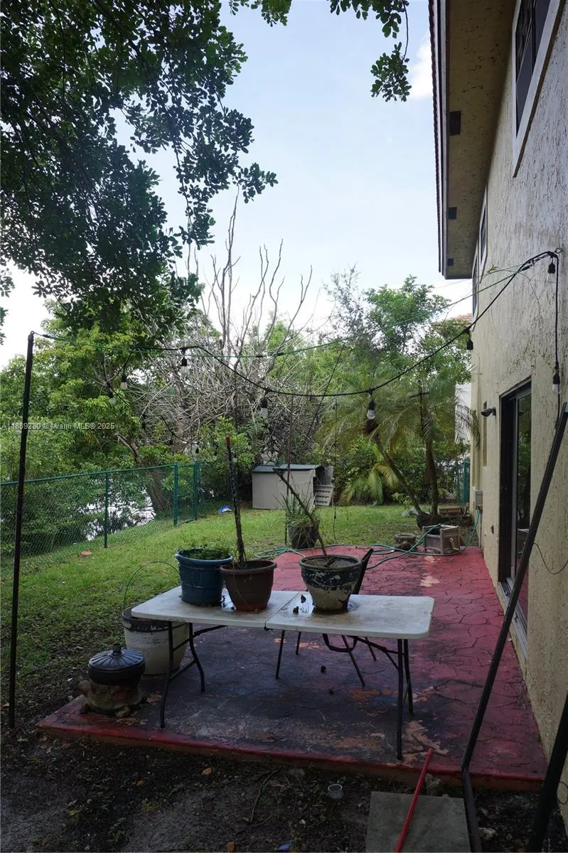 11 SW 94th Ter, #2