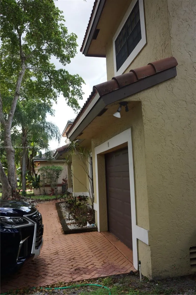 11 SW 94th Ter, #2