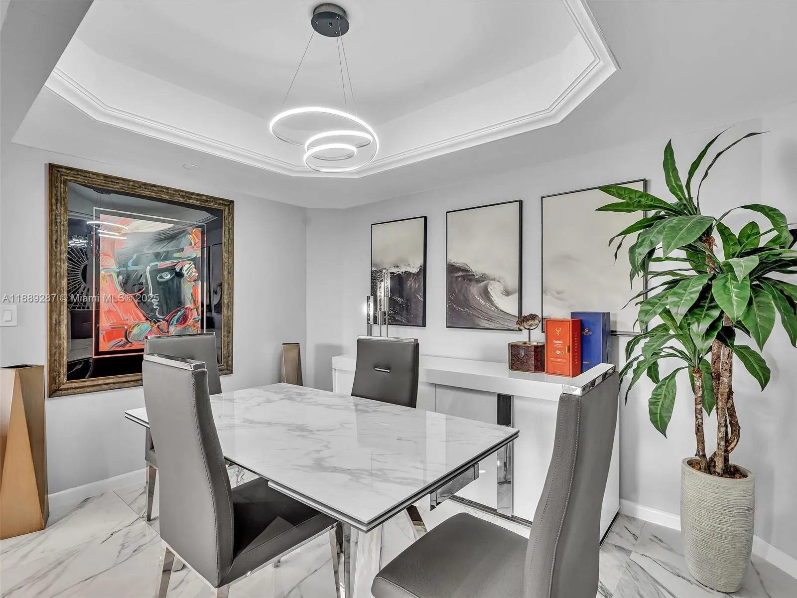 20191 E Country Club Dr, #511