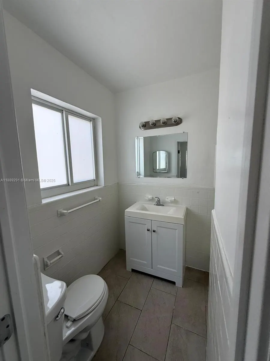 7155 Rue Notre Dame, #6