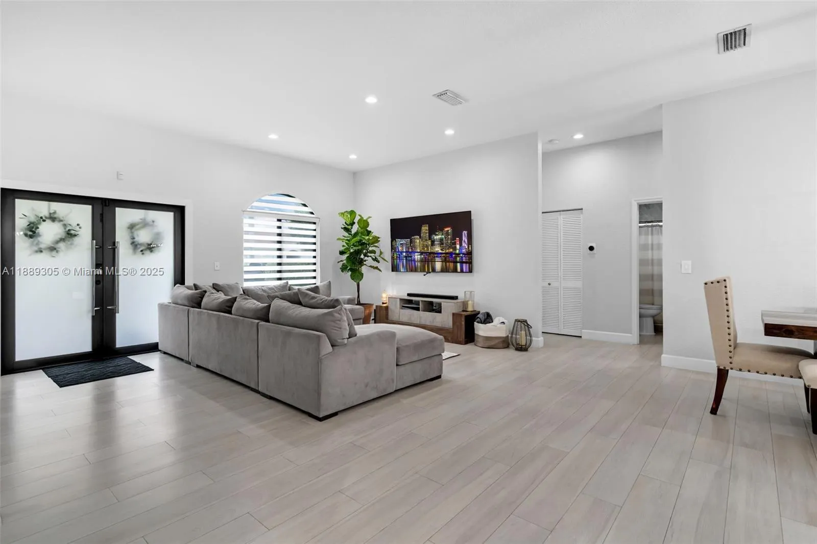 16051 SW 138th Ter