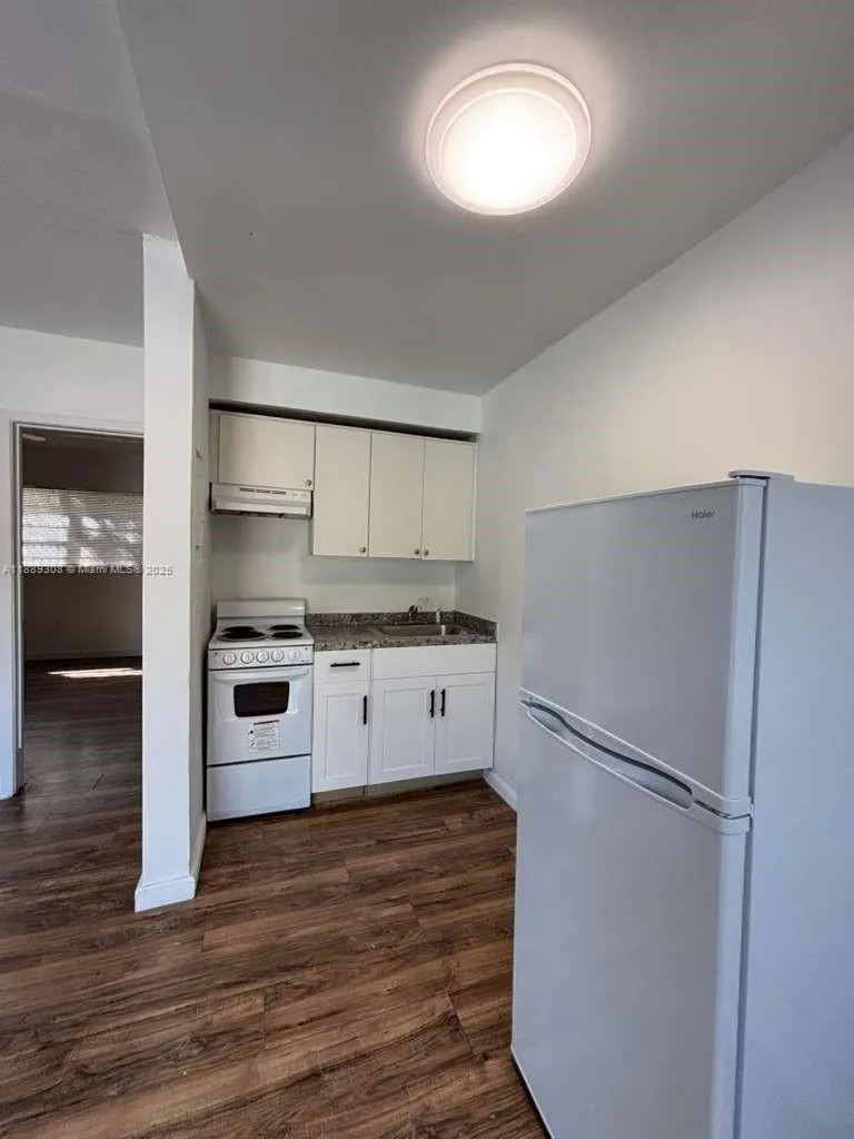 146 NE 55th St, #148