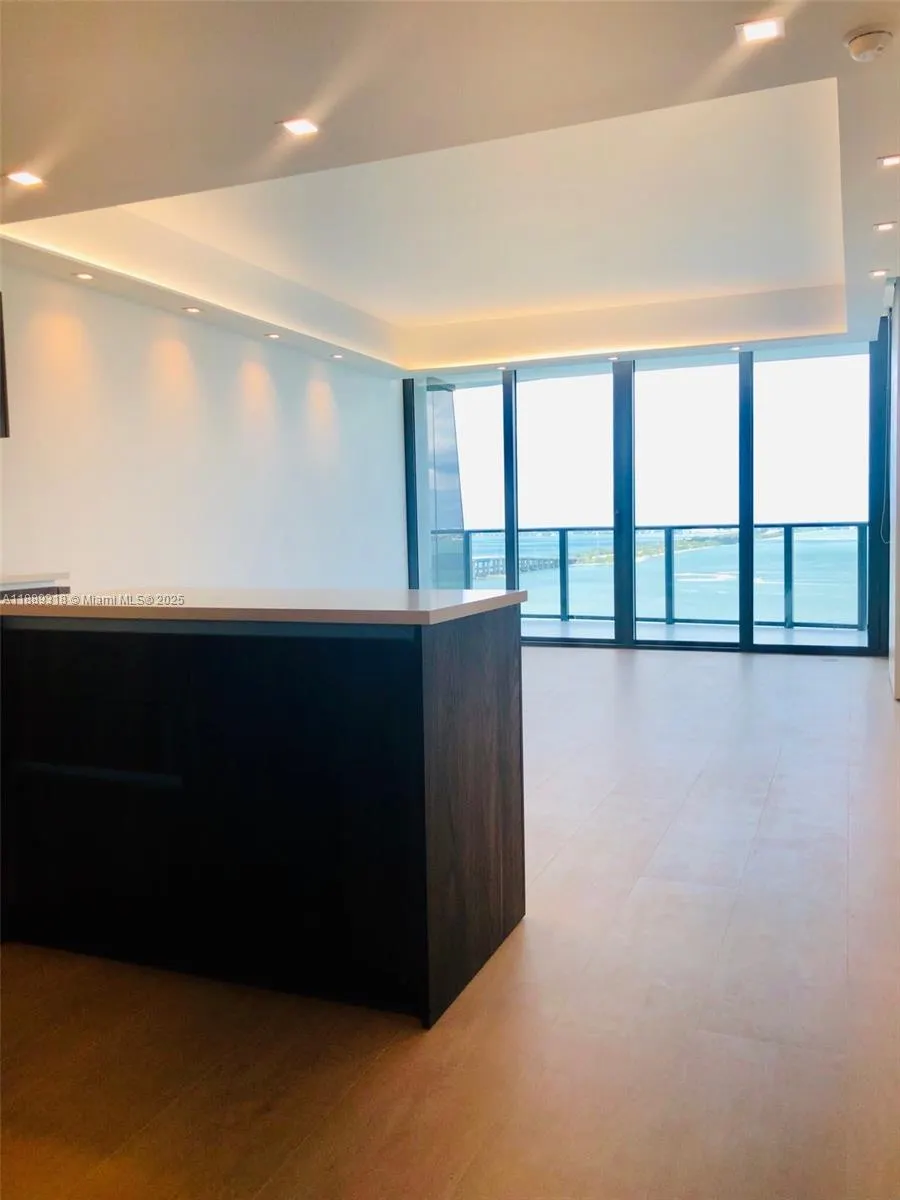 3131 NE 7TH AVENUE, #2705