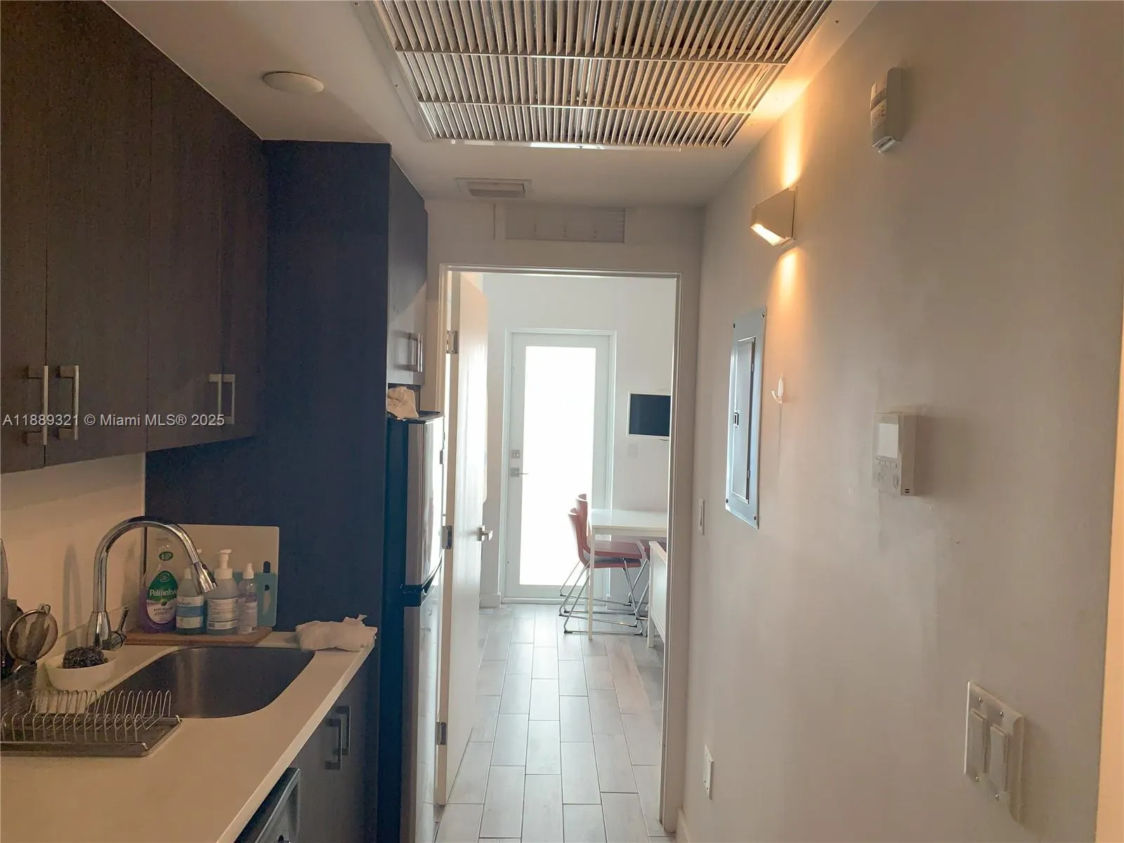 1035 Euclid Ave, #26