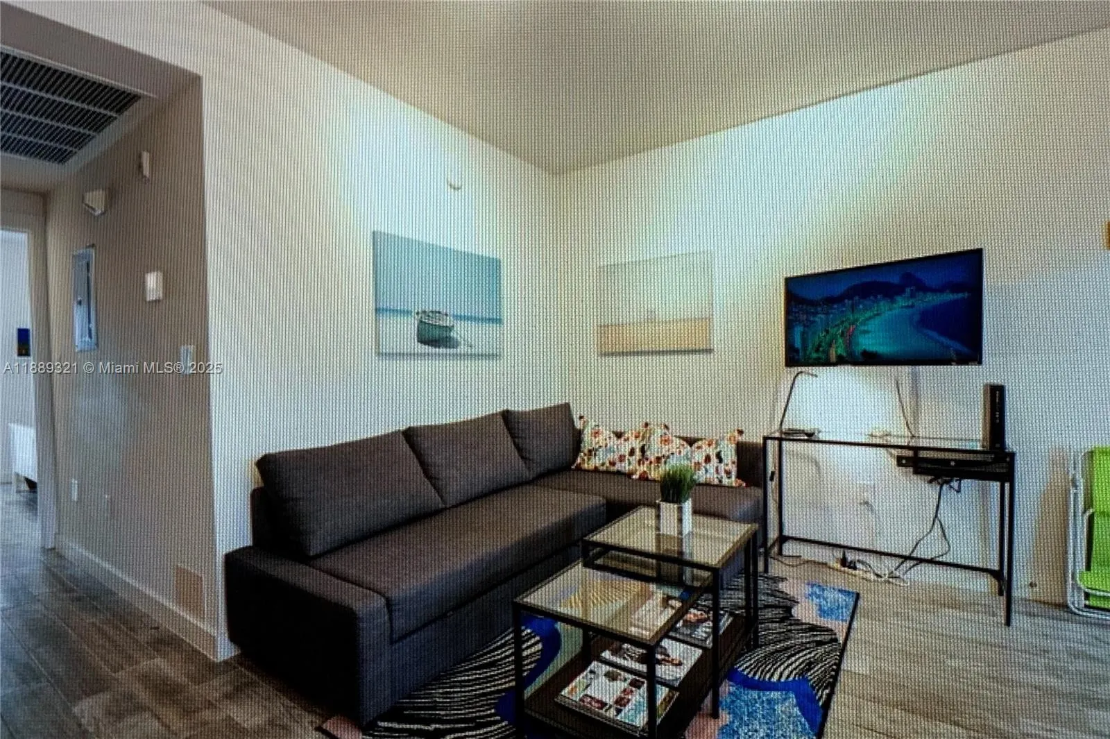 1035 Euclid Ave, #26