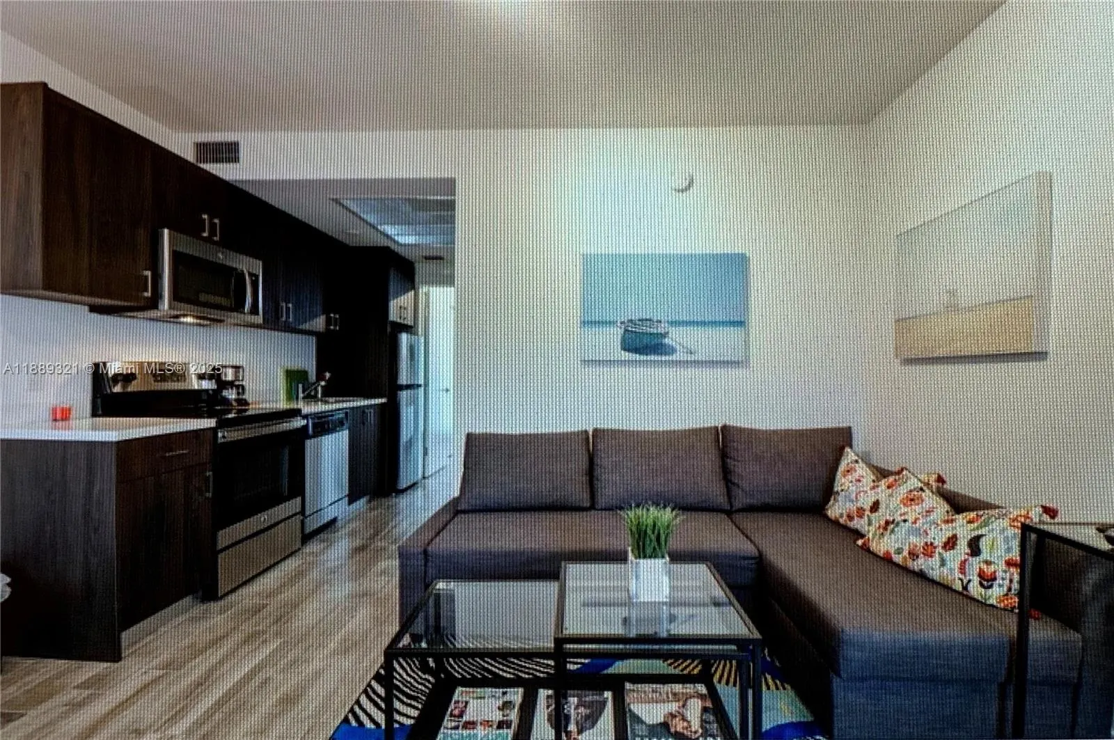 1035 Euclid Ave, #26