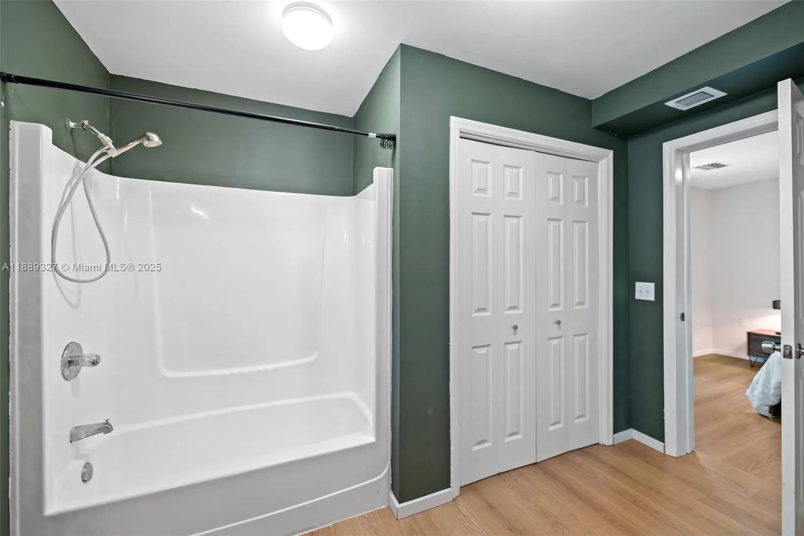 1480 SW 26th Ave