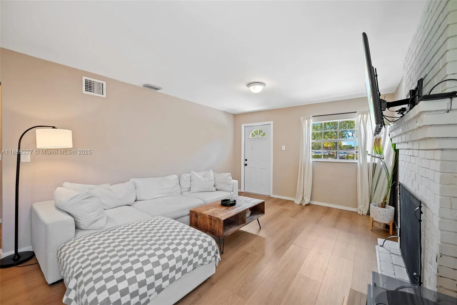 1480 SW 26th Ave