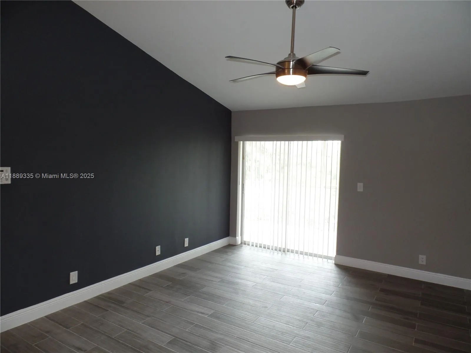 5654 Rock Island Rd, #230