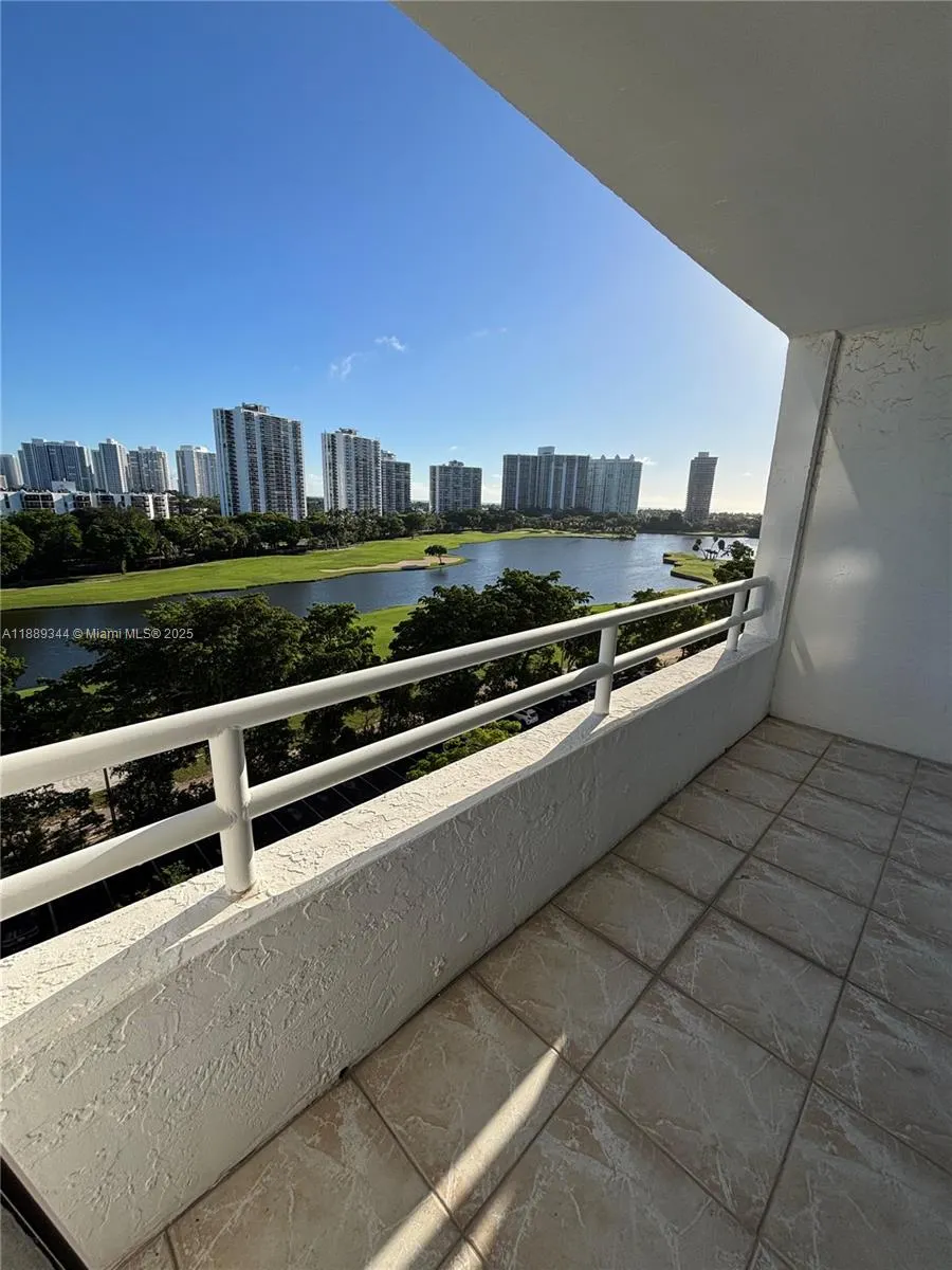 20225 NE 34th Ct, #913