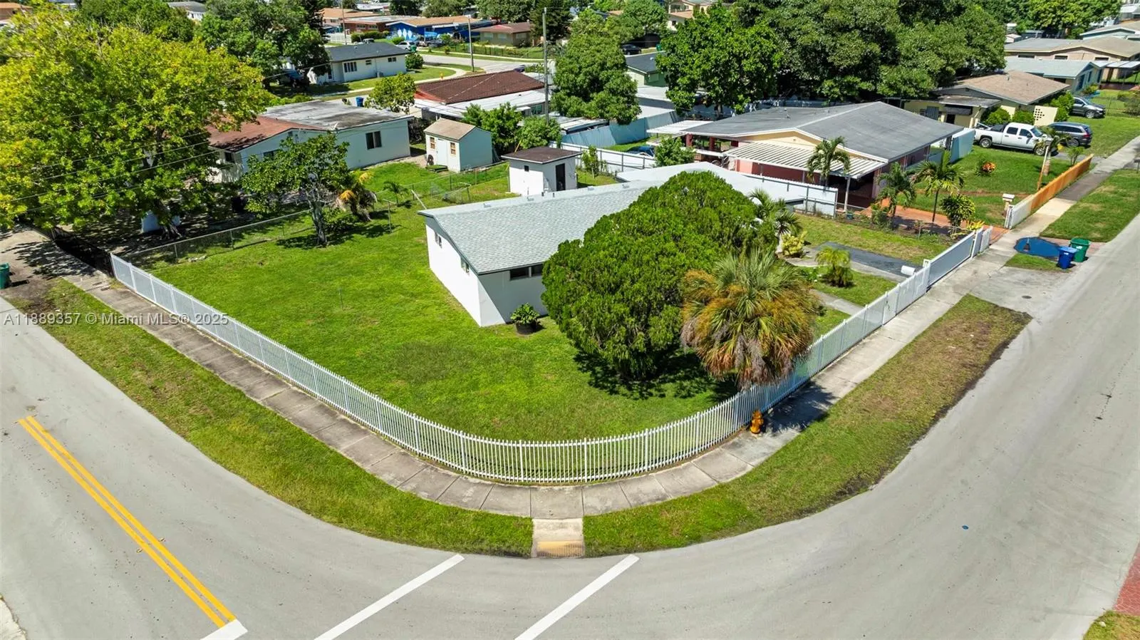 18800 NW 39th Ct