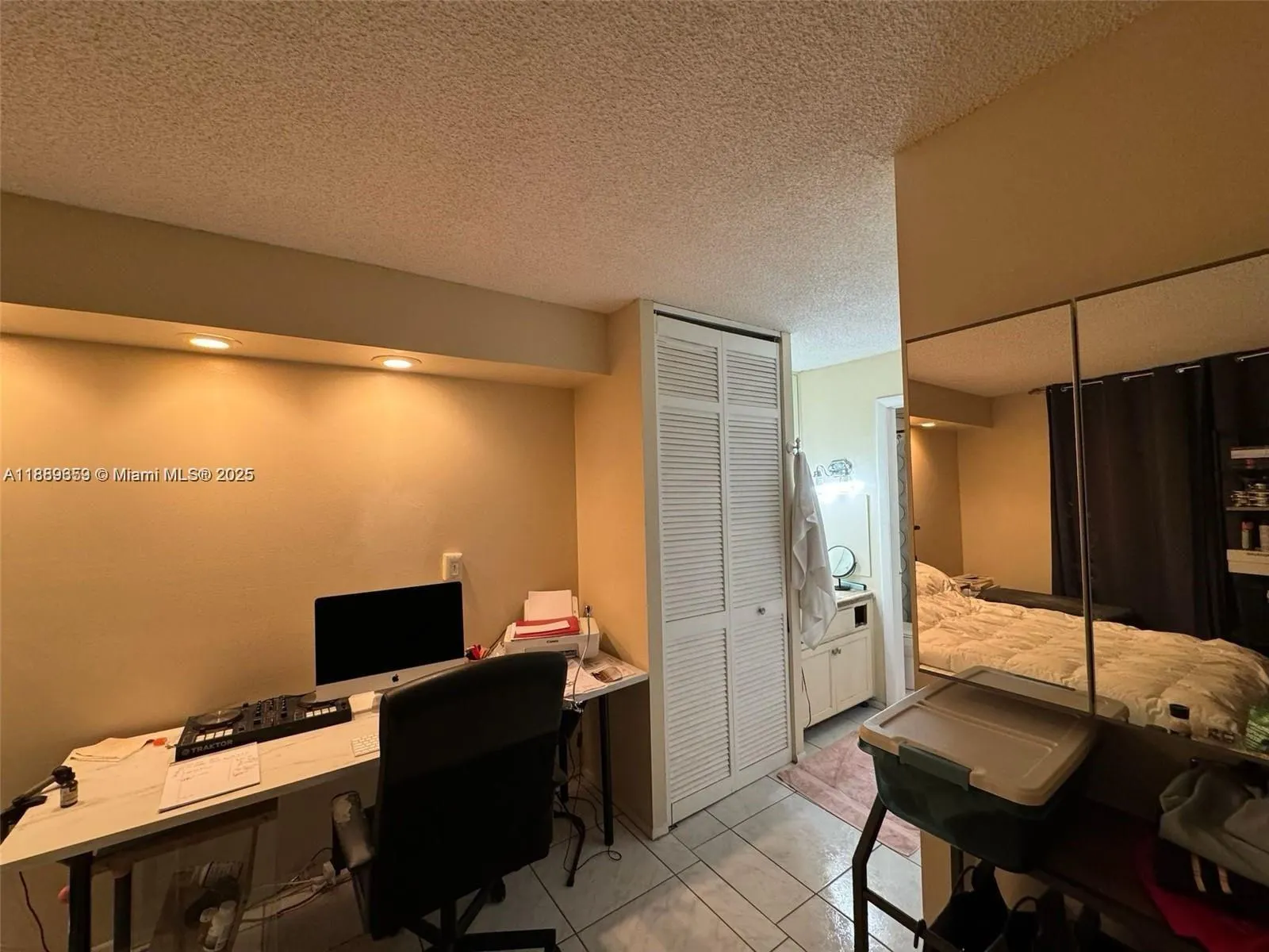 3720 Inverrary Dr, #1N