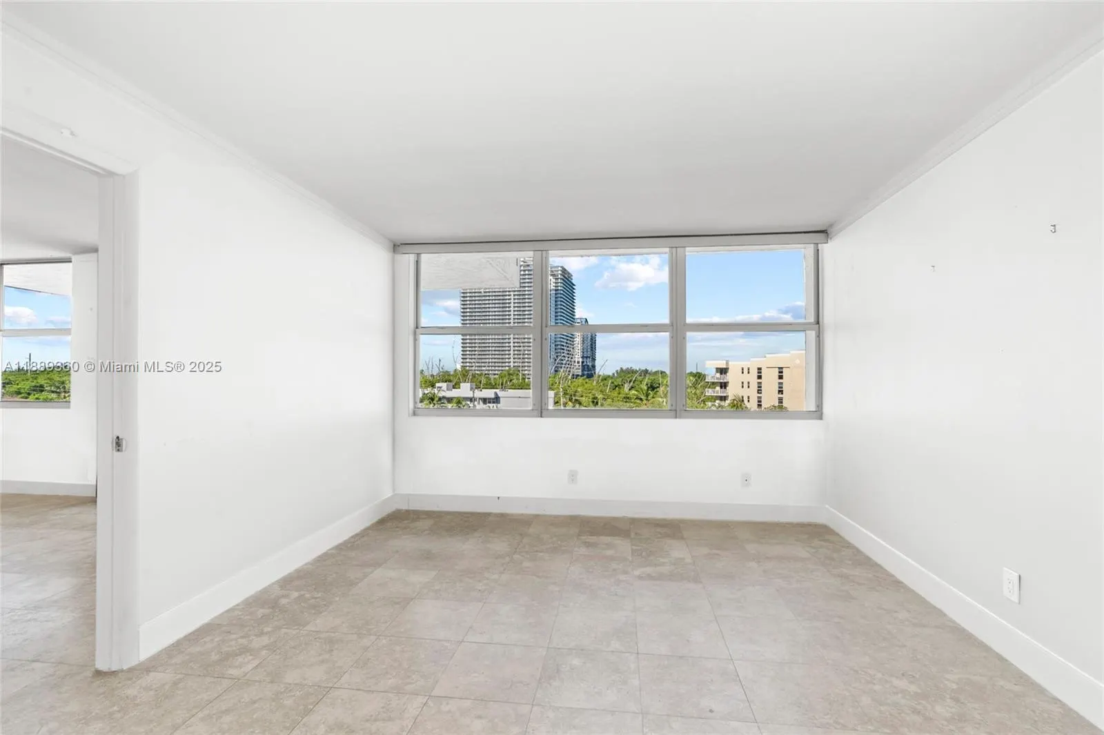 16565 NE 26th Ave, #6C