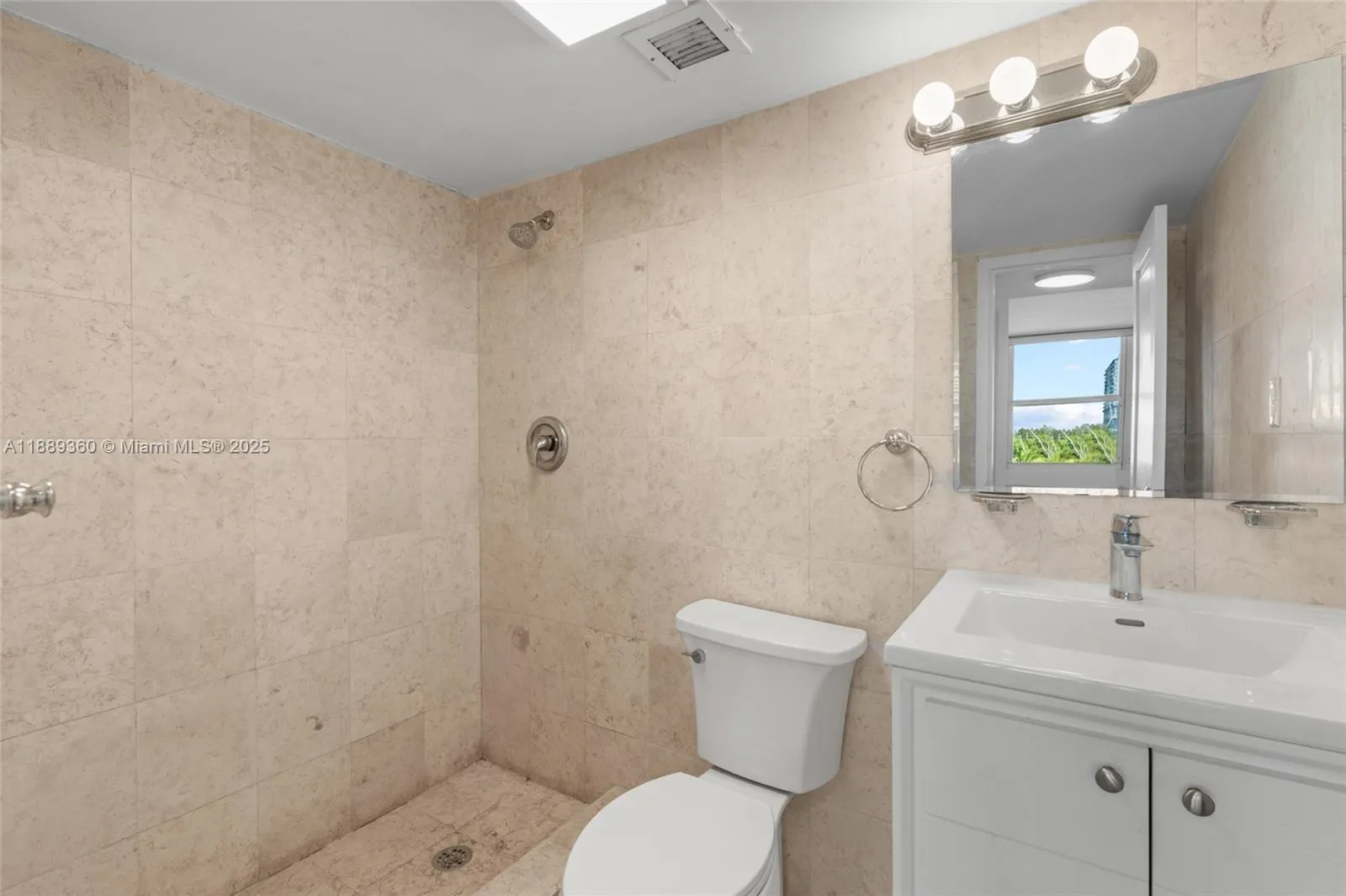16565 NE 26th Ave, #6C