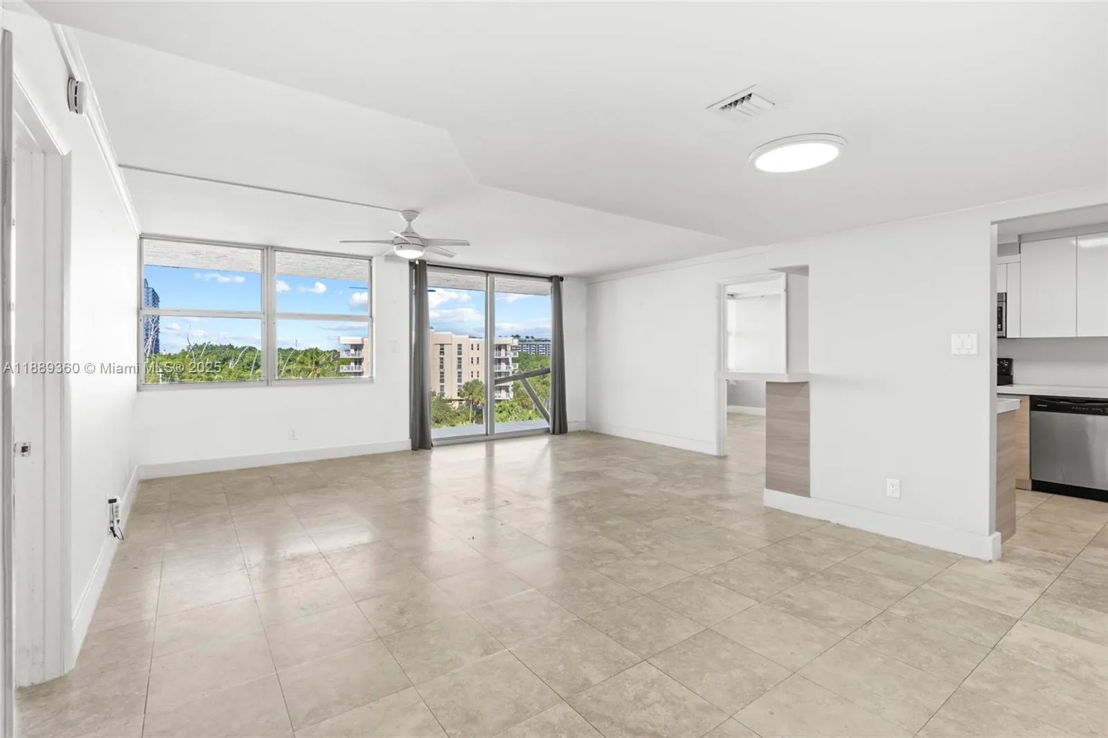 16565 NE 26th Ave, #6C