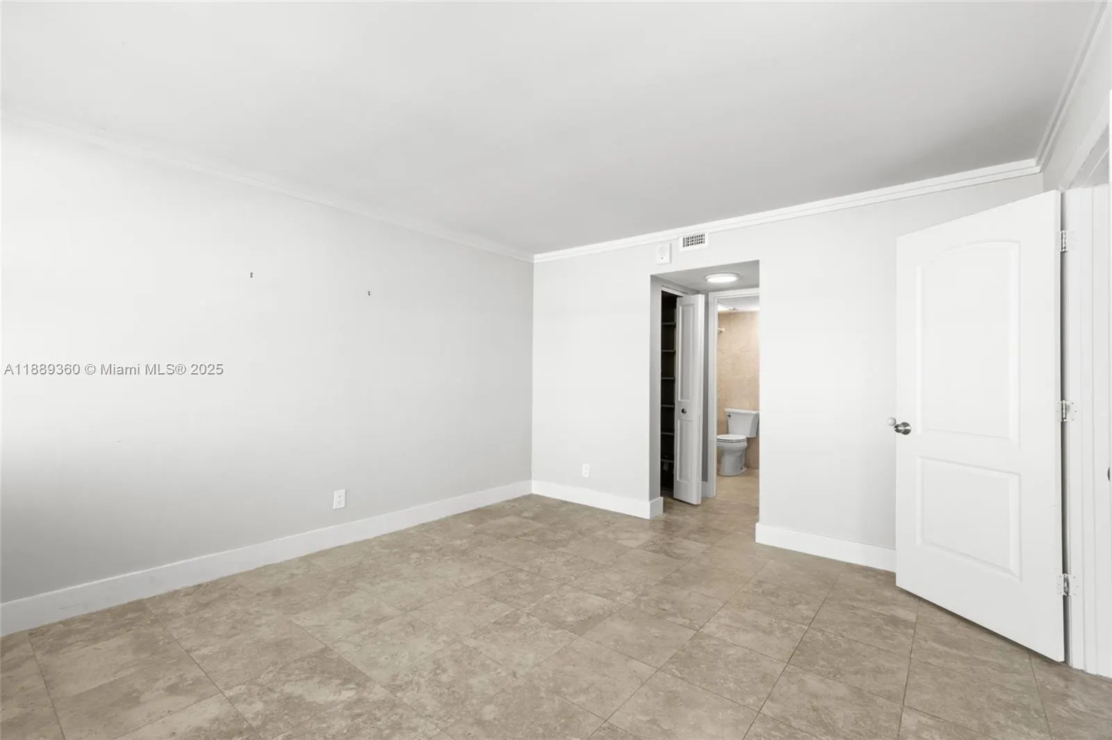 16565 NE 26th Ave, #6C